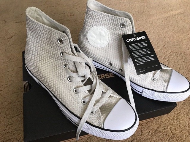 white converse thong sandals