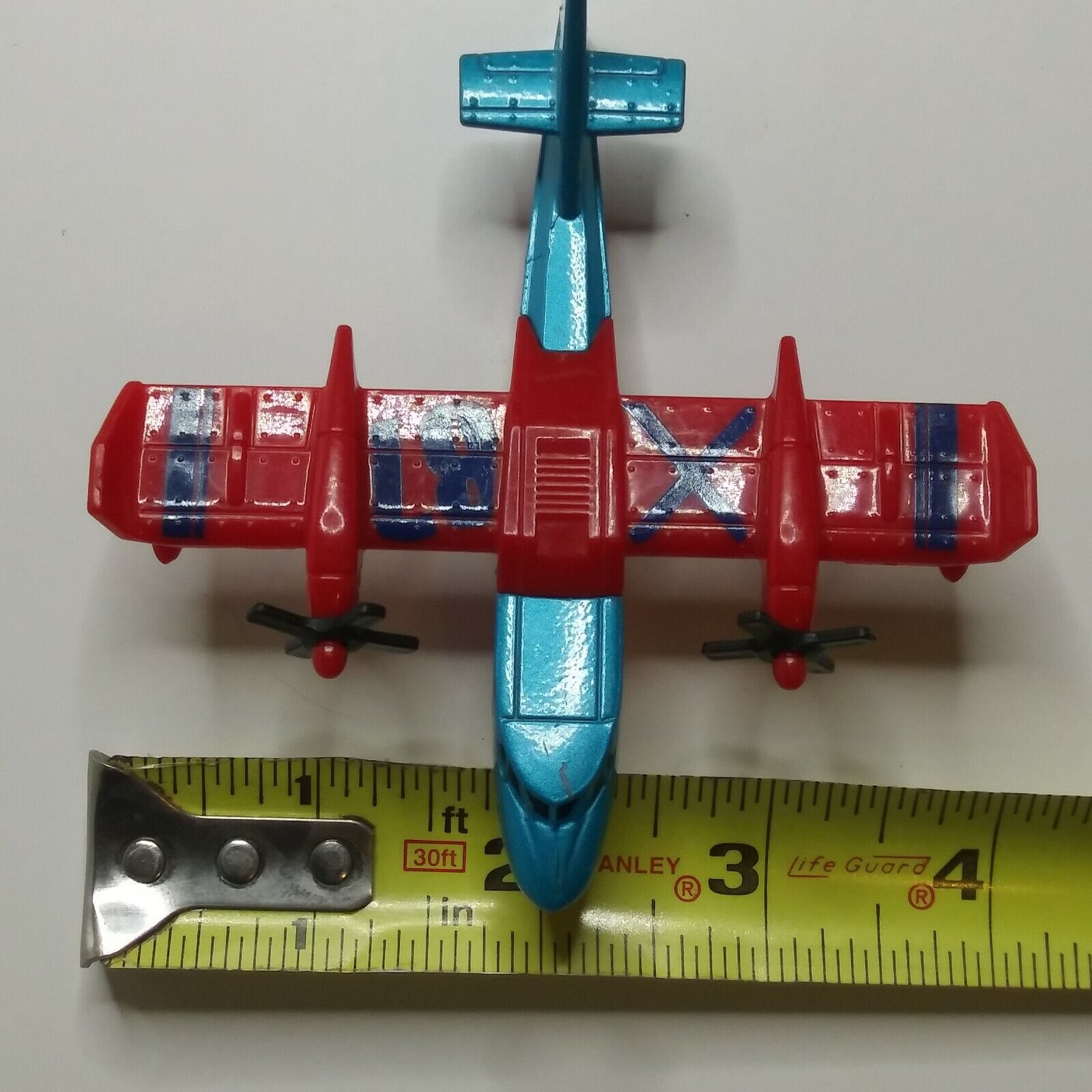 Avião Blaze Buster - Sky Busters - Matchbox em Promoção na Americanas