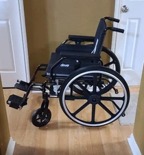 DRIVE Viper Plus GT Wheelchair W/ Universal Armrest, 18" Seat, Elevating Legrest