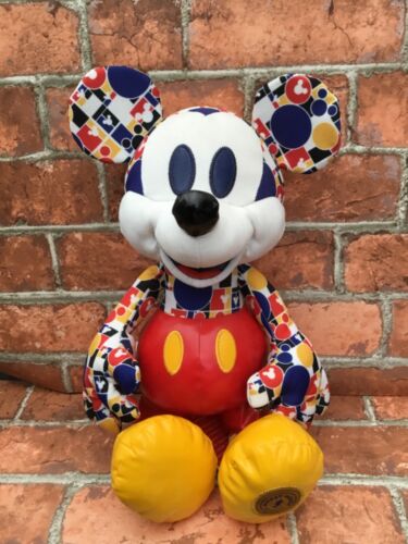 Peluche Disney Mickey Mouse Memories Collection 3/12 série mars - Photo 1/4