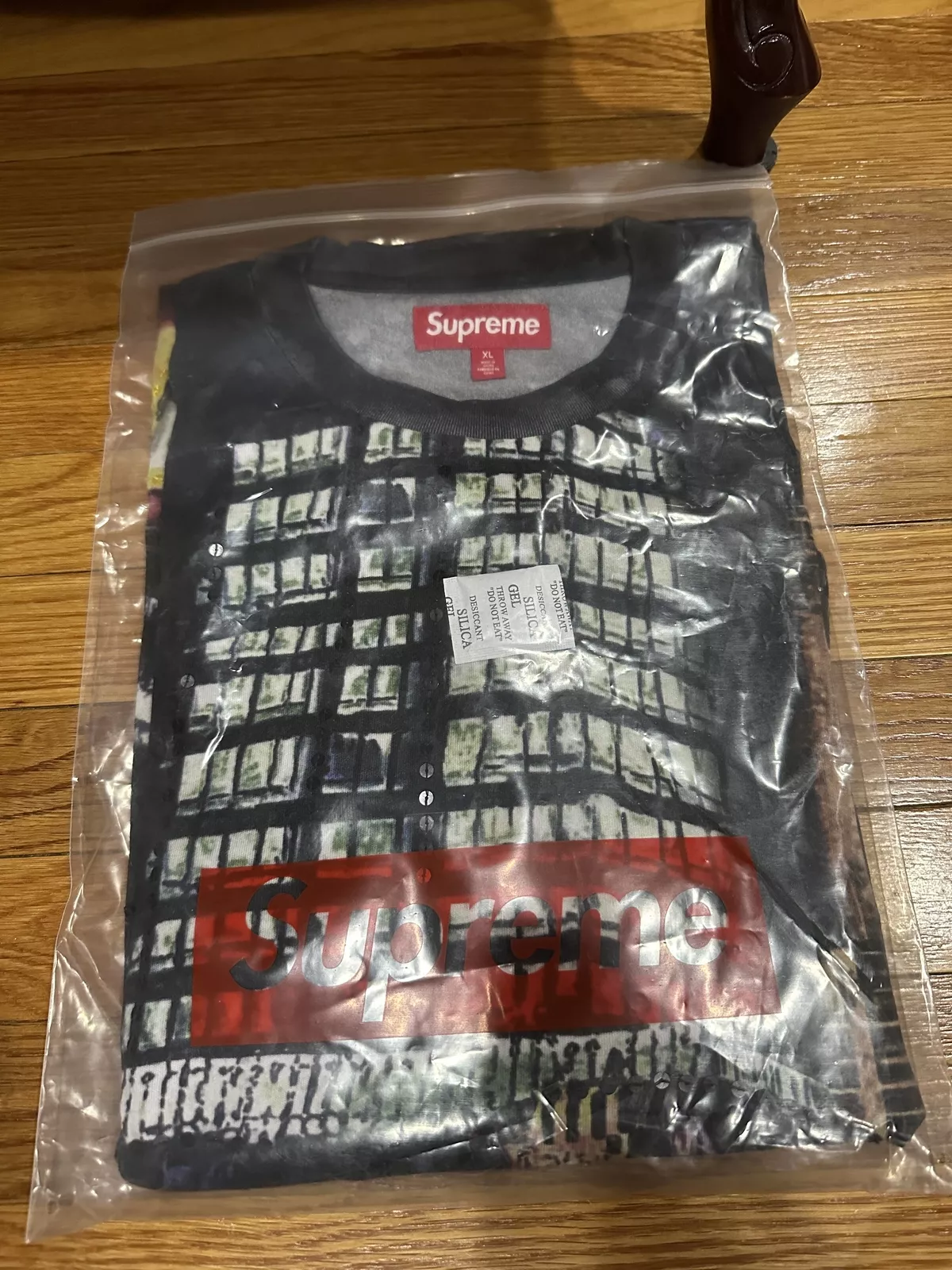 Supreme Skyline Sequin L/S Top nuit taille XL SS25   EXPÉDIÉ EN MAIN DÈS QUE POSSIBLE