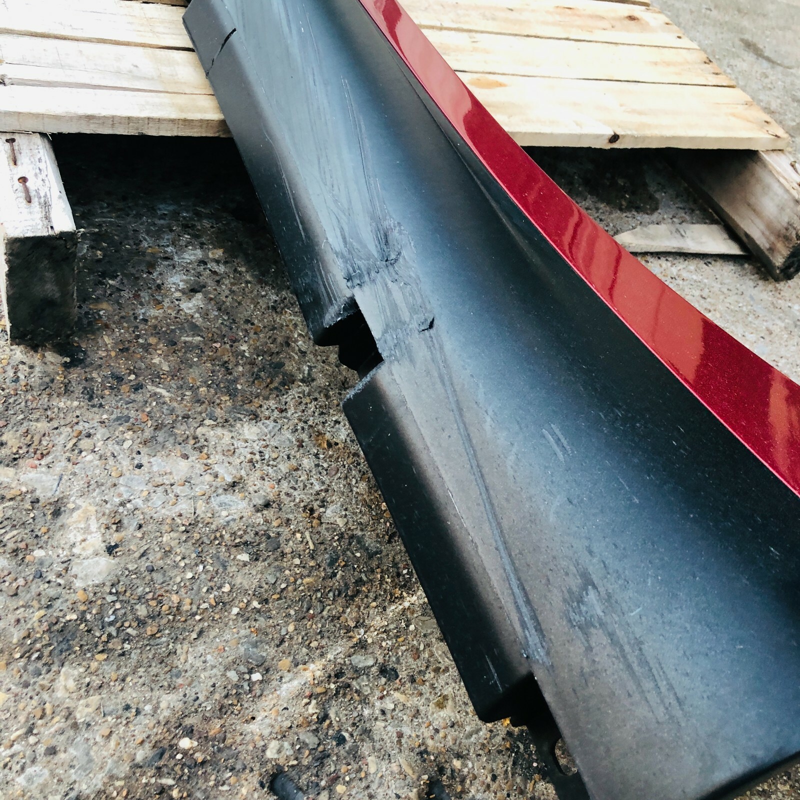 2014 - 2017 Maserati Ghibli Driver Left Rocker Panel Side Skirt OEM 670010789