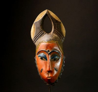 African Guro Tribal Face Mask - Hand-Carved Wooden Wall Hanging Decor 9171