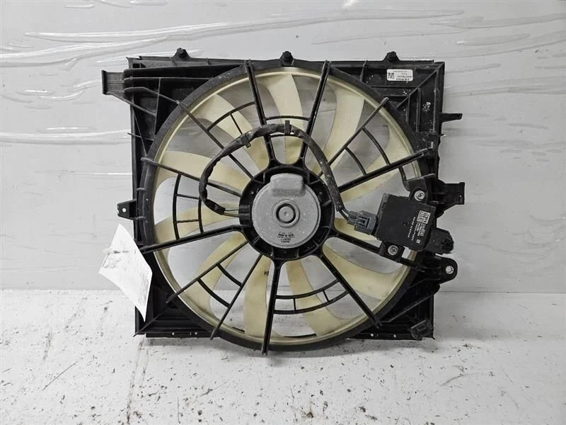 Оригинальный вентилятор охлаждения двигателя радиатора в сборе для Cadillac CTS ATS Chevy Camaro 2016-2020 годов выпуска - Изображение 3 из 4