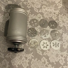 Vintage Mirro Cooky Spritz Cookie Pastry Press 9 Discs Clean!