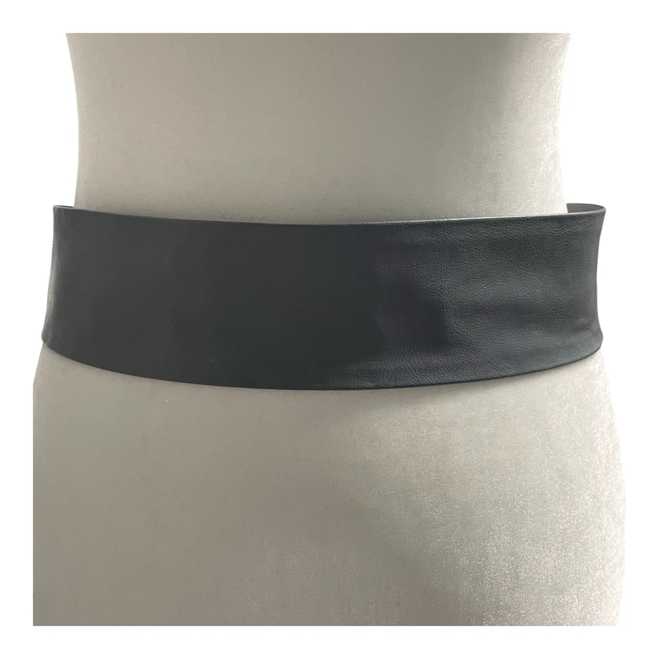 Crumrine Buckle and Leather Belt Vintage 80s Gray Gold Engraved Floral Western - Image 2 of 4