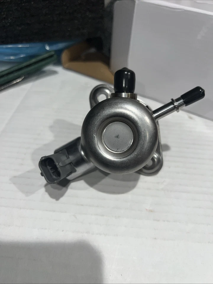 Bomba de combustible de alta presión para Edge Escape Explorer Focus Fusion Taurus MKC MKT Foto 3 de 4