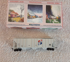 WALTHERS HO SCALE PS-2CD 4427 COVERED HOPPER #932-5719 - FAR-MAR Co.