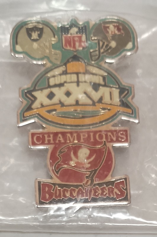 Tampa Bay Bucs Super Bowl Champs Collector Pin