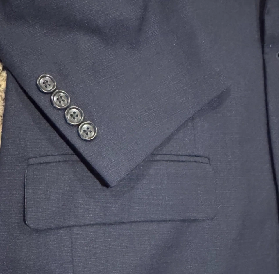 Geoffrey Beene Navy Blazer Men’s 40L Classic Vintage Two Button Suit Jacket - Image 3 of 4