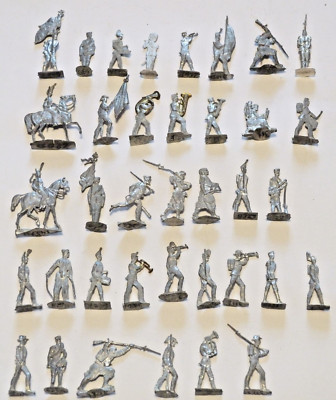 37 Figurines En étain à Peindre - Soldats Français Et Russes 1900 - Heinrichsen 1:60