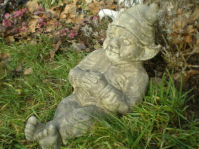 Steinfigur Garten - Kobold  Pixi  schlafend