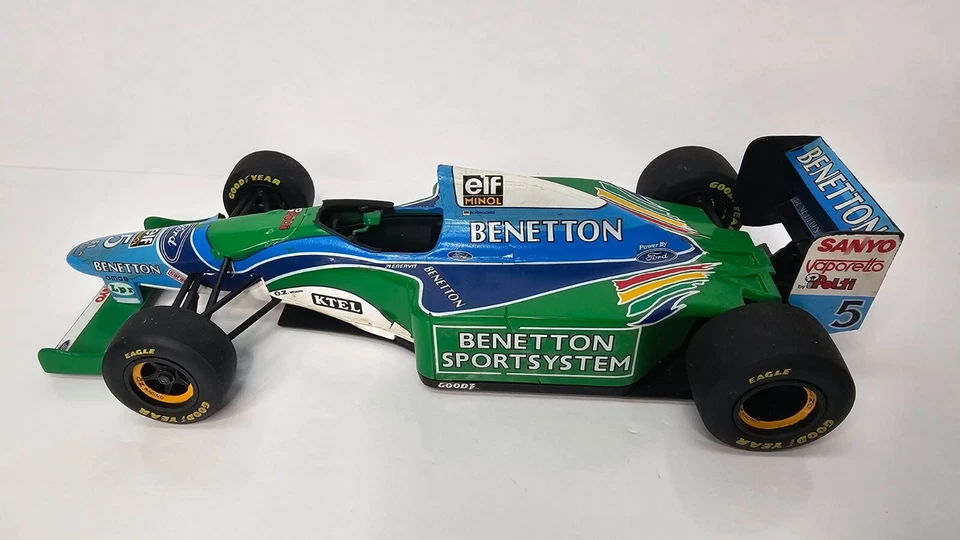 MINICHAMPS Michael Schumacher Collection 1:18 Benetton B 193 F1 #5 NO BOX - image 2 of 4
