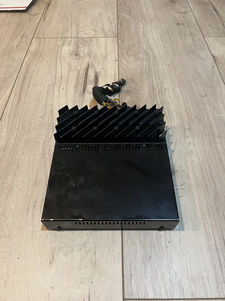 BMW OEM E83 X3 E85 Z4 AMP RADIO AUDIO HIGH POWER LEAR AMPLIFIER - Image 3 of 4