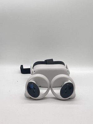 Meta Oculus Quest 32GB Advanced All-in-one VR Headset