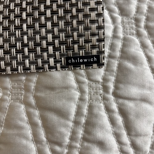 Chilewich Basketweave Auster 1001 10-022 Rund Tischset 14x19 in Made in USA NEU - Bild 2 von 4