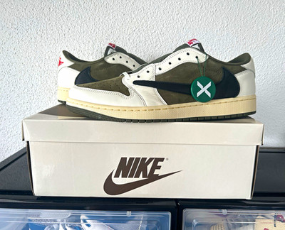 Nike Air Jordan 1 Low OG SP  x Travis Scott Sneaker Olivgrün/Weiß/Schwarz EU 46