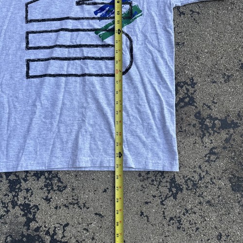 Vintage Umbro Shirt Mens Youth Extra Large Gray 90s Graphic Soccer Tee T-Shirt - Picture 4 of 6