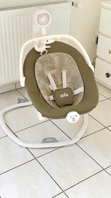 Joie Babywippe Wippe mit Spielbogen