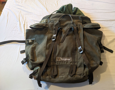 Berghaus Crusader 2 Bergen / Rucksack. Grün. Sehr guter Zustand.