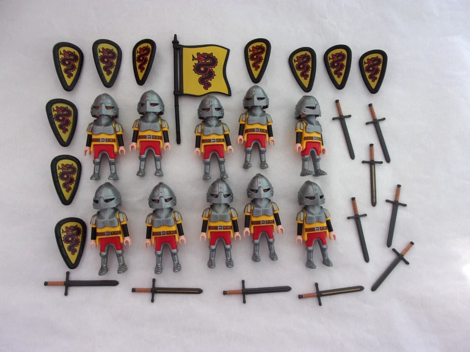LOT DE PLAYMOBIL   * 10 CHEVALIERS DU DRAGON ROUGE NOIR ET JAUNE + ACCESSOIRES * - Photo 1/1