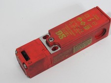 Sti 44513-0050 Safety Interlock Switch 1-10A 100-500V 1NC 1NO *No Key* USED