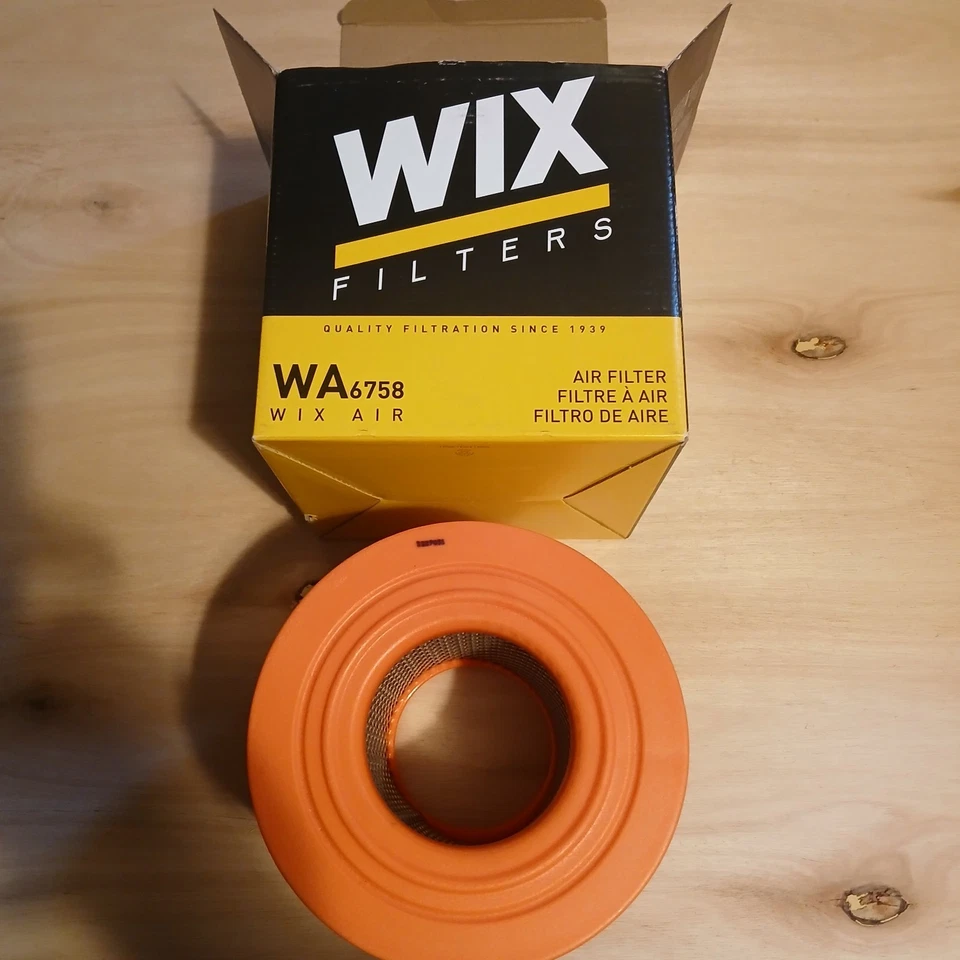 Filtro de aire Wix WA6758 - Vauxhall Monterey/Opel Campo/Isuzu Trooper/Isuzu Rodeo. Foto 3 de 4