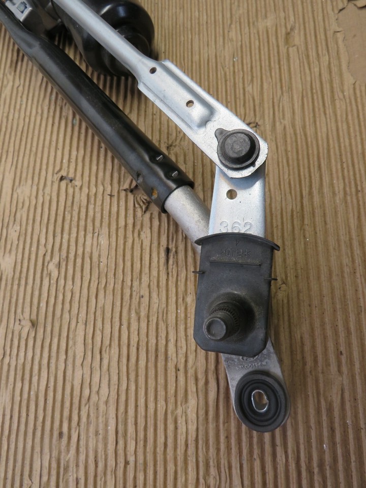 20202022 HYUNDAI PALISADE WINDSHIELD WIPER MOTOR WITH LINKAGE ASSEMBLY 1K MILES eBay