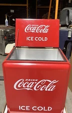 Coca Cola Machine American Retro