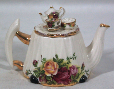 RARE! VINTAGE 1996 ROYAL ABERT OLD COUNTRY ROSES MINI  1 CUP TEAPOT NEW