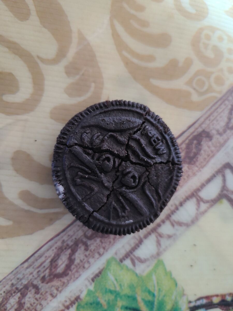 Broken Mew Oreo cookie | eBay Broken Mew Oreo cookie | eBay