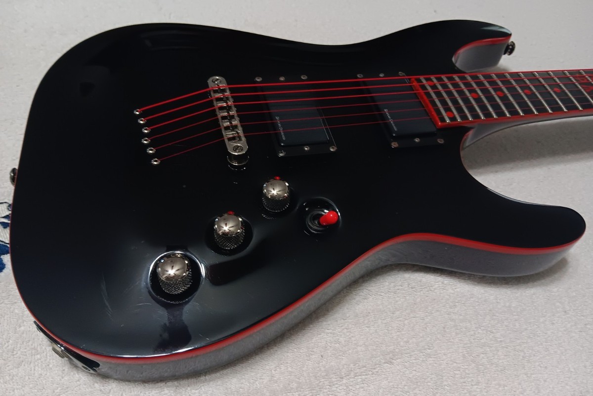 SCHECTER C-1 SHE DEVIL ブラック&レッド Used Schecter Guitar Research C1 She Devil Black Solid Body