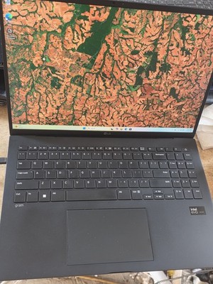 2024 LG gram 16'' Laptop Intel Core Ultra 7 2TB NVME 32GB Touch  16z90s B