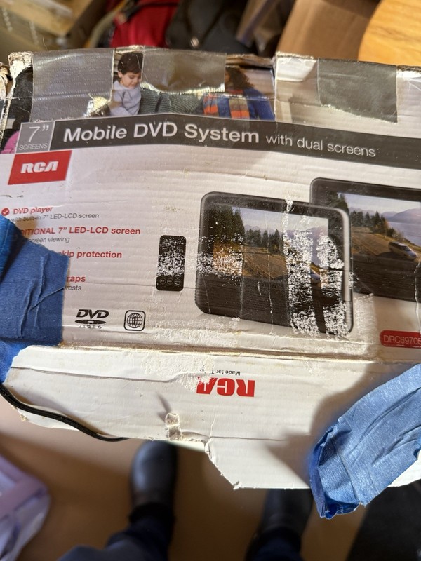 RCA DRC69705 7in Mobile DVD System Dual Screens w/ Remote Control