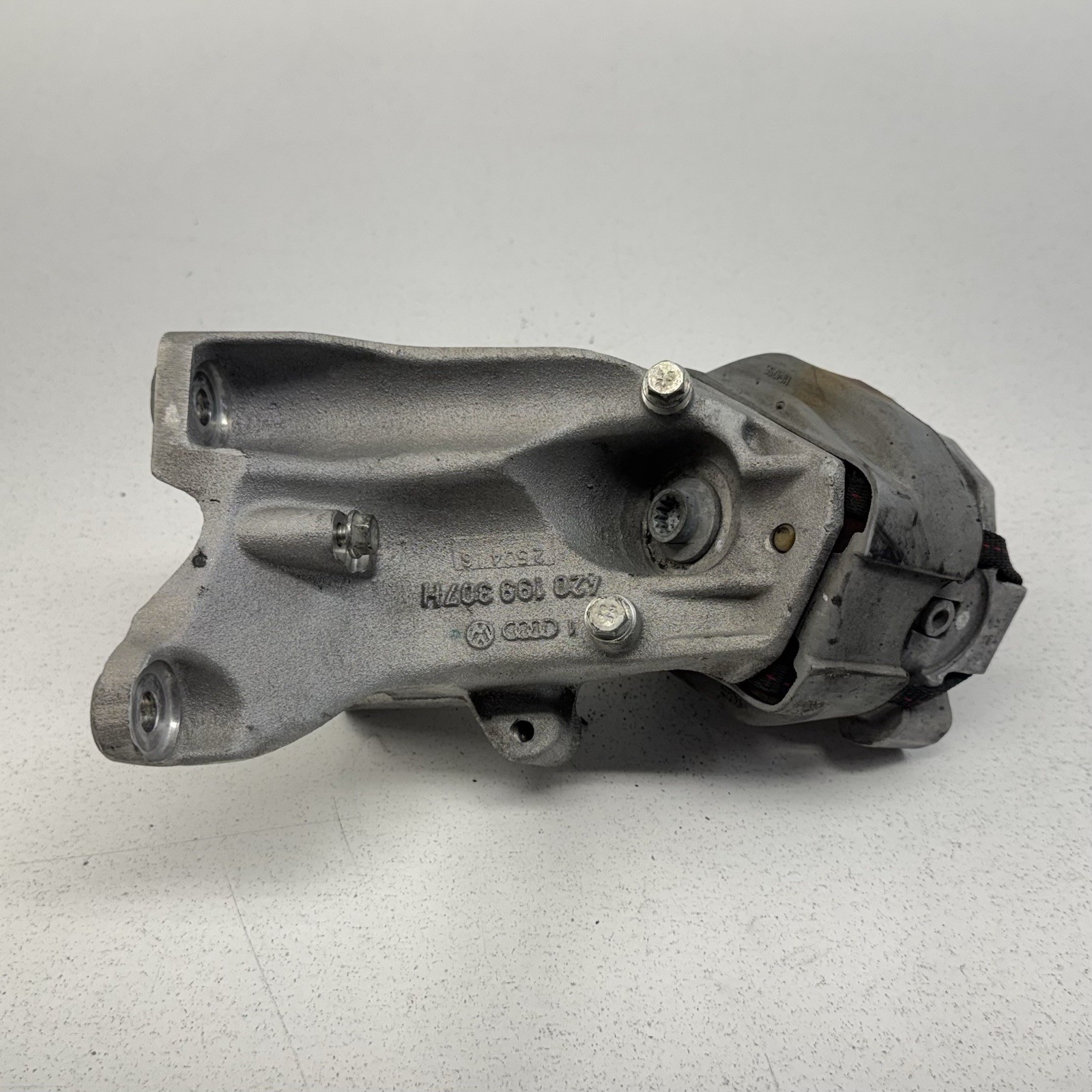 17-23 Audi R8 5.2L V10 Motor Engine Mount W/ Bracket Pair Left & Right OEM