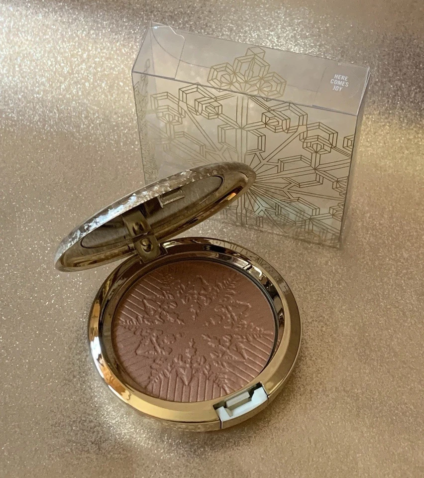 Mac Opalescent Face Powder Here Comes Joy NEU Highlighter - Bild 2 von 4