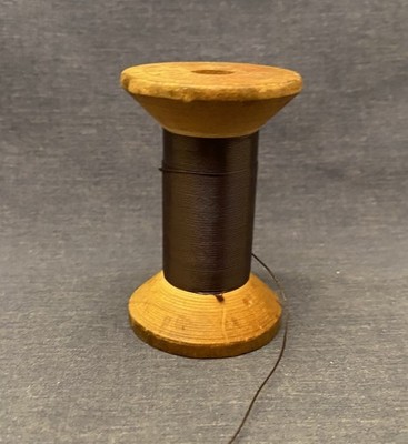 American Thread Company Wooden Spool Intrinsic 1.75'' 12 4 Cord Cotton Sewing