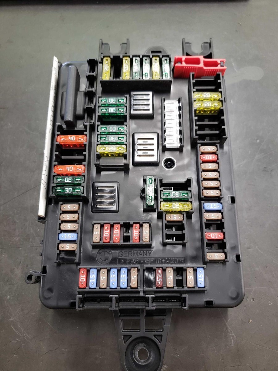 14 15 16 17 18 BMW X5 Engine Fuse Box (trunk mounted), ID# 61114931656901