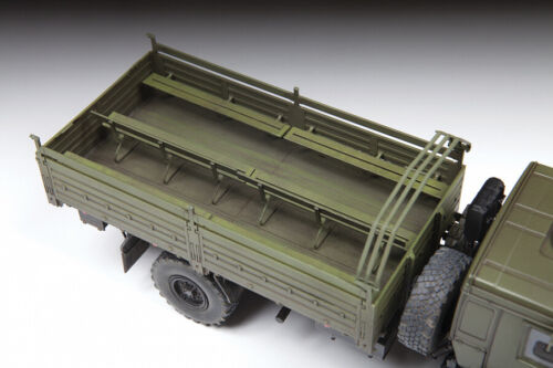 Zvezda 3692 Russian 2-Axle Military Truck K-4350 Plastic Scale Model 1:35 NEW - Picture 4 of 7