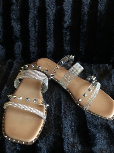 Madden Girl Highwayy Silver Spikes Clear Rhinestone Flat Sandals 7.5 Medium  193625680730 | eBay