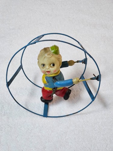 VTG 1940s Tin Toy Boy Rolling Hoop Celluloid Circus Occupied Japan Rare Working!