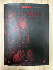    Hot Toys MMS 173 Predators City Hunter Predator 14 inch Action Figure USED