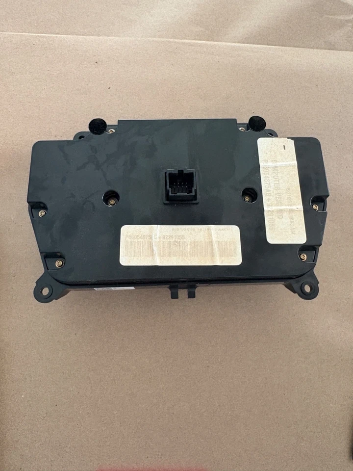 Chrysler 300 2015-2016 panel de control de calefacción de aire acondicionado control de temperatura (sin moldura) Foto 2 de 2