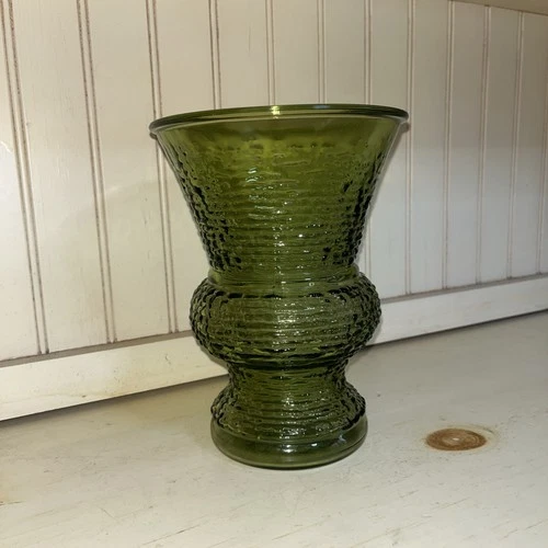 Vintage Anchor Hocking Soreno Avocado Green Glass Vase 8” Textured Bark MCM