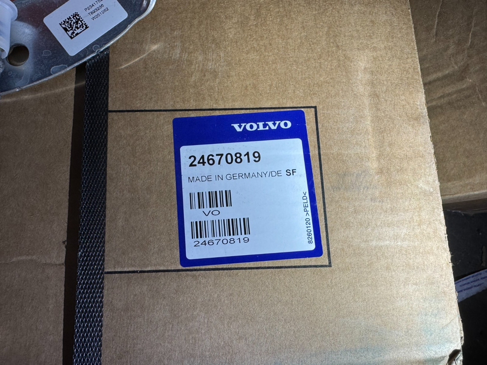 GENUINE OEM VOLVO I-SHIFT CLUTCH SET 24670819, CYLINDER 23417523, HOSE ...