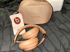beats studio pro x kim kardashian