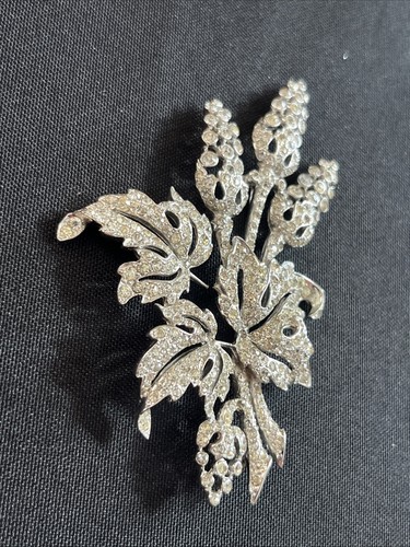 Vintage 1941 Marcel Boucher rhinestone floral brooch Stamped Excellent!