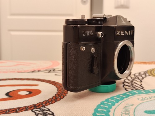 Zenit TTL Analog Spiegelreflexkamera 35mm Vintage, Olympiade Moskau 80 + Ledertasche - Bild 6 von 20