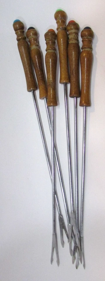 Juego de olla de fondue eléctrica Oster vintage años 70 buen funcionamiento con 6 horquillas con mango de madera Foto 3 de 4