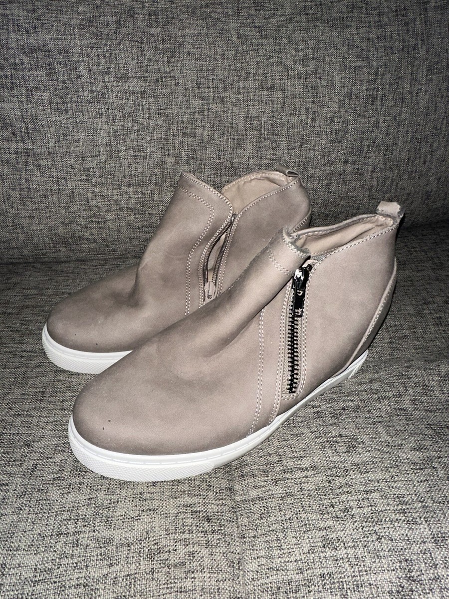 natural reflections Women's Wedge Ankle Boots Size